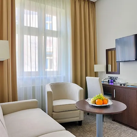 Ensana Pro Patria Hotel Piest'any