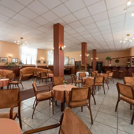 Ensana Pro Patria Hotel Piest'any