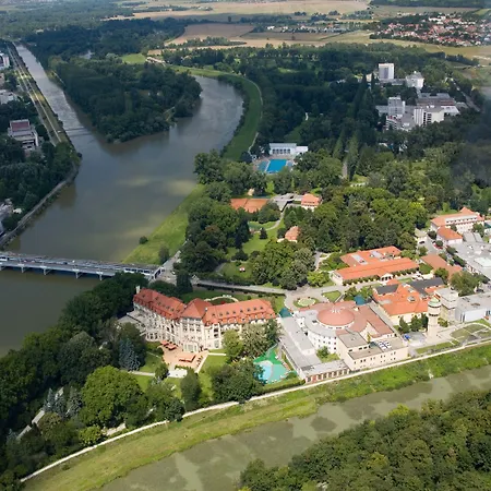 Ensana Pro Patria Hotel Piest'any