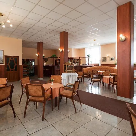 Hotel Ensana Pro Patria 2*