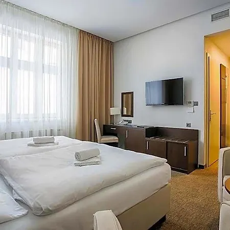 Hotel Ensana Pro Patria 2*