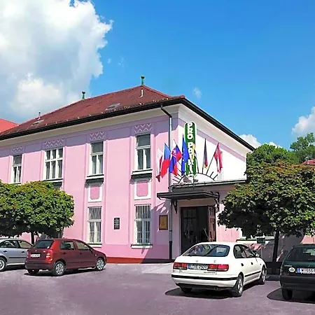 Ensana Pro Patria Hotel 2*