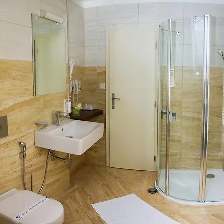 Ensana Pro Patria 2* Piest'any